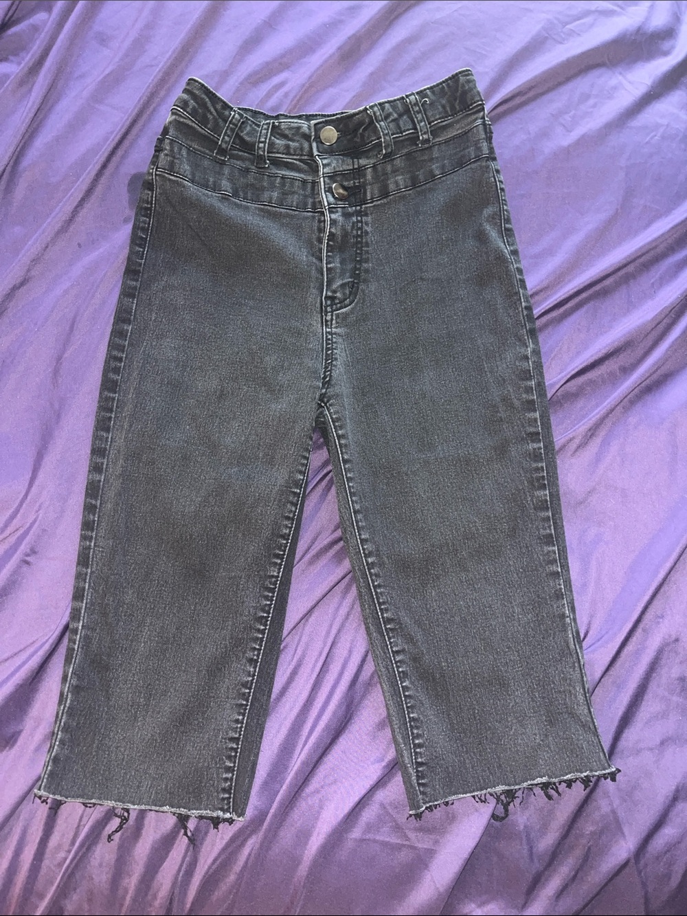 High-Waist Black Crop Jeans for Women